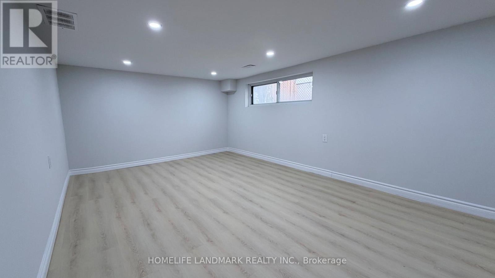 95 ROSEVIEW AVENUE — photo 37