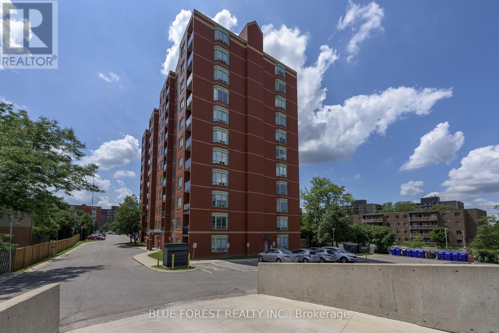 1105 - 76 BASE LINE ROAD W — photo 2