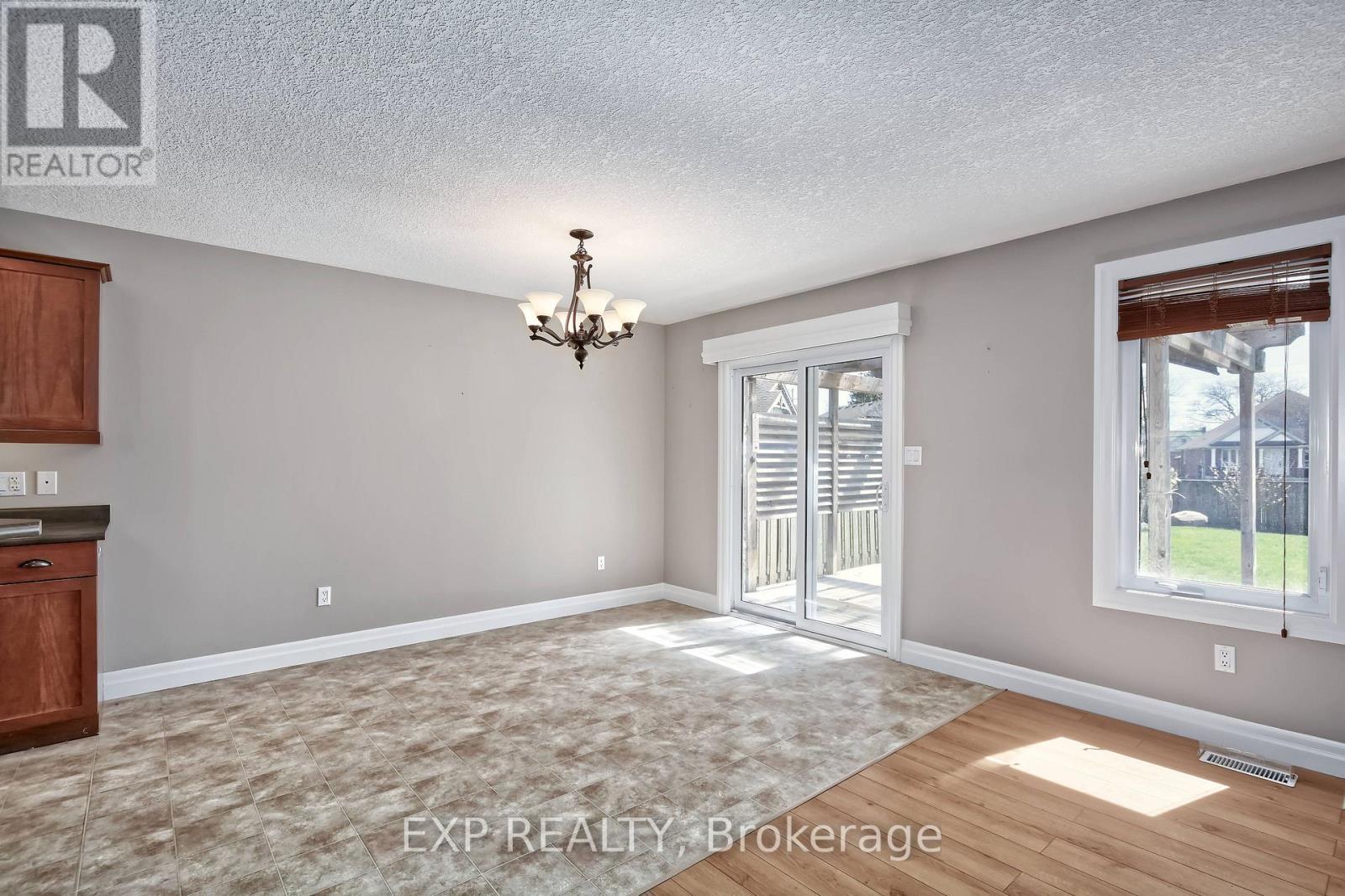 54 TREADWELL STREET - 22