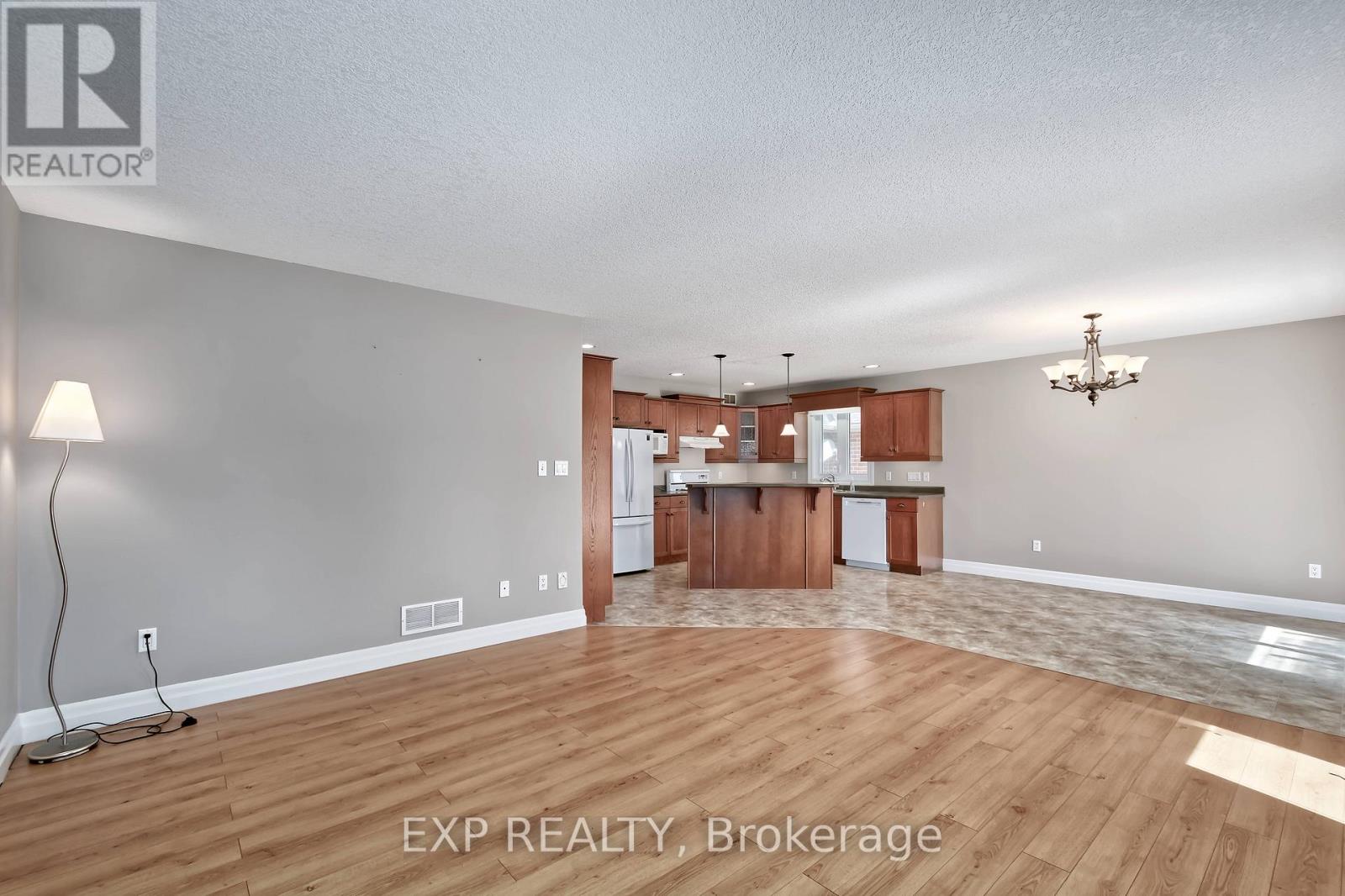 54 TREADWELL STREET - 25