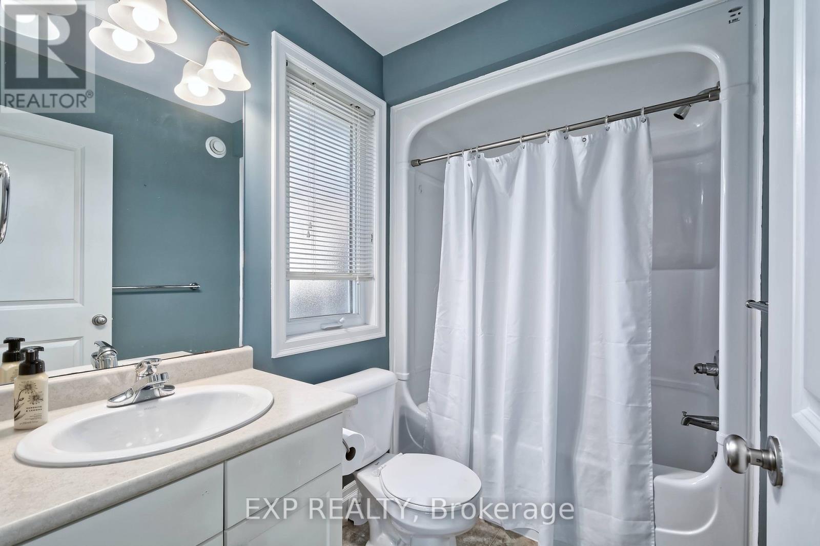 54 TREADWELL STREET - 29