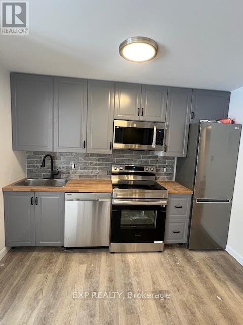 692 CLAUDE STREET - 15