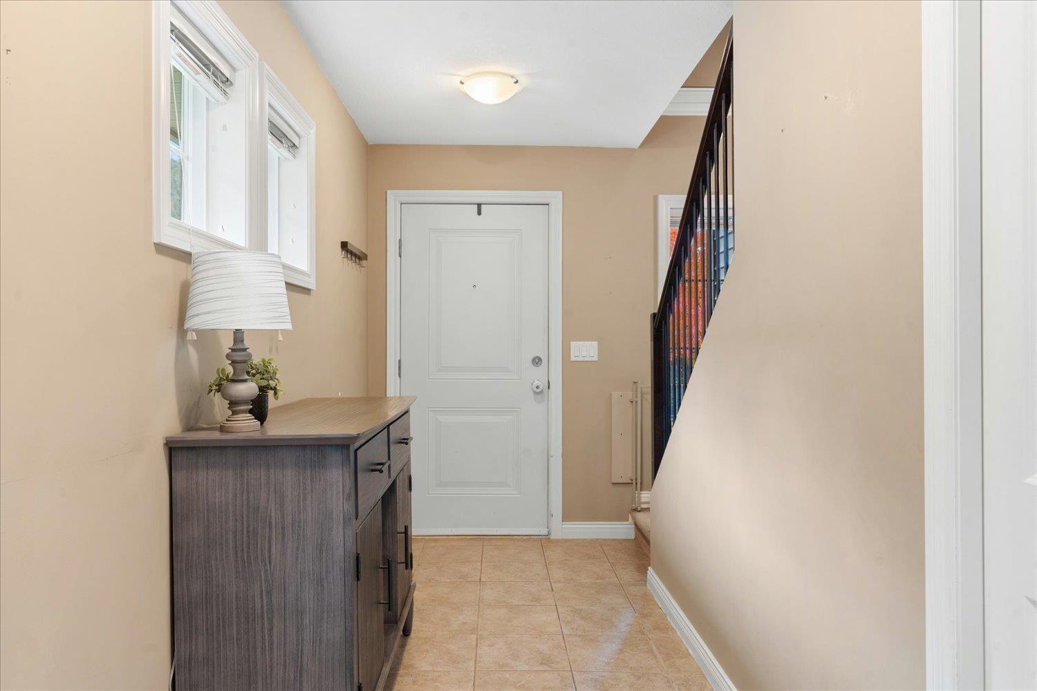 28 1175 7TH AVENUE, Hope, Hope