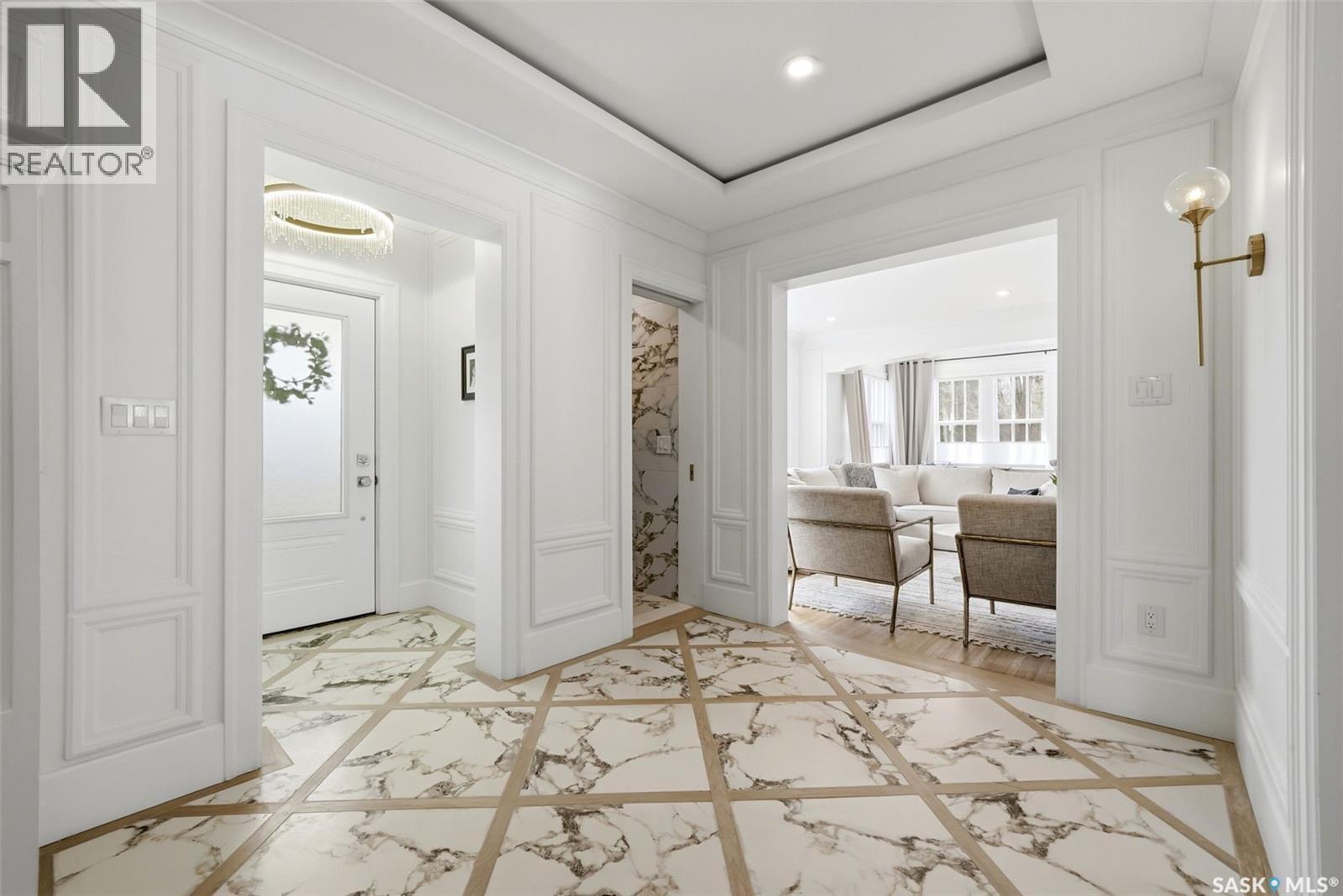 3200 Albert STREET - 4