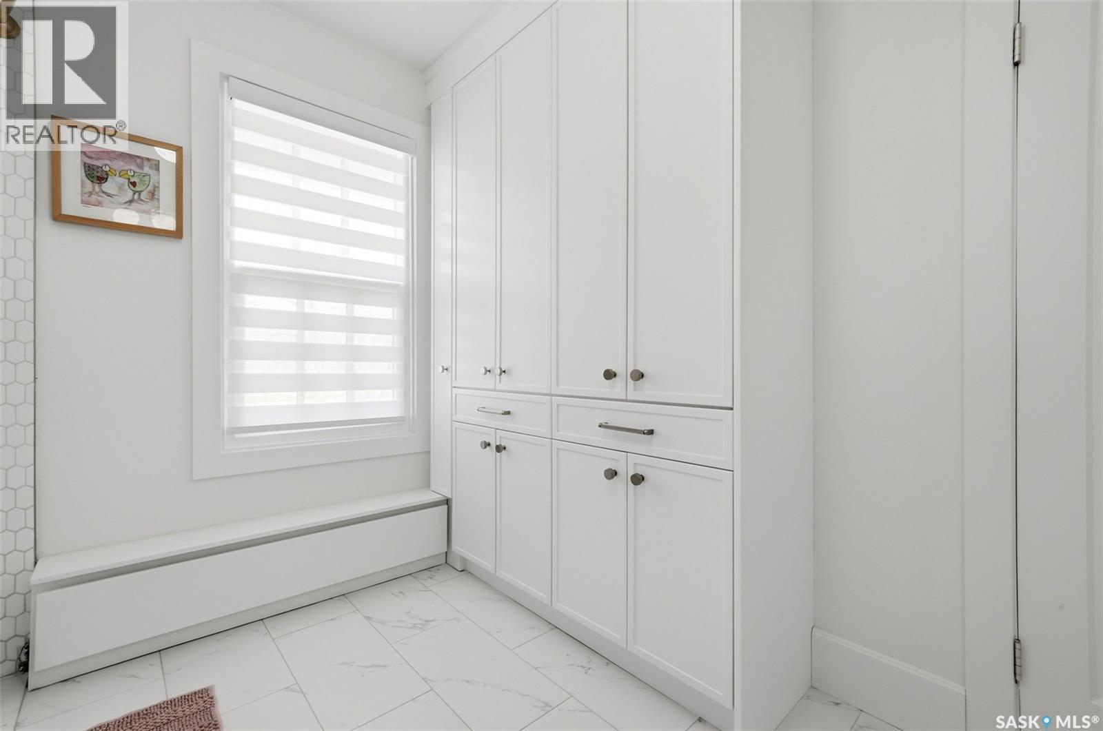 3200 Albert STREET - 50