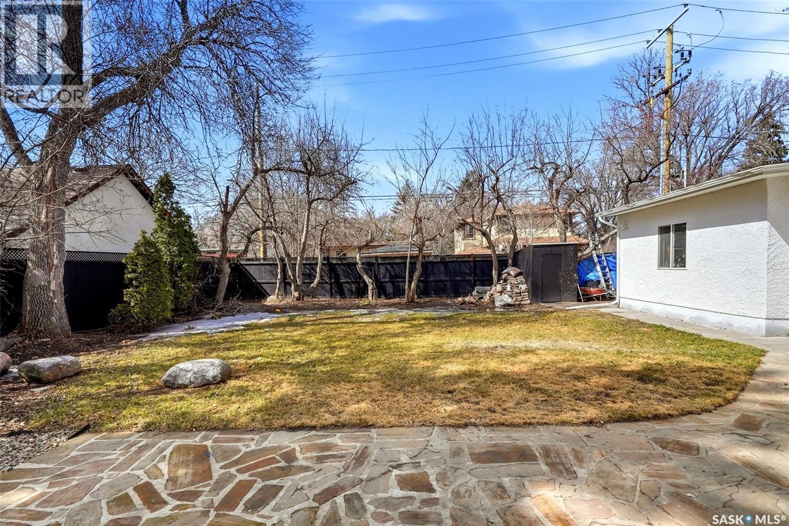 3200 Albert STREET - 78