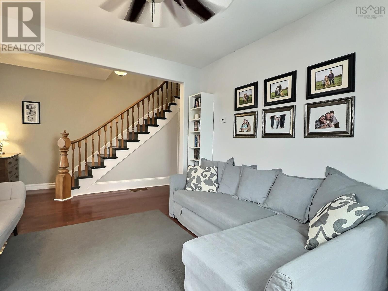 Property 5 of 21 of 355 Queen Street