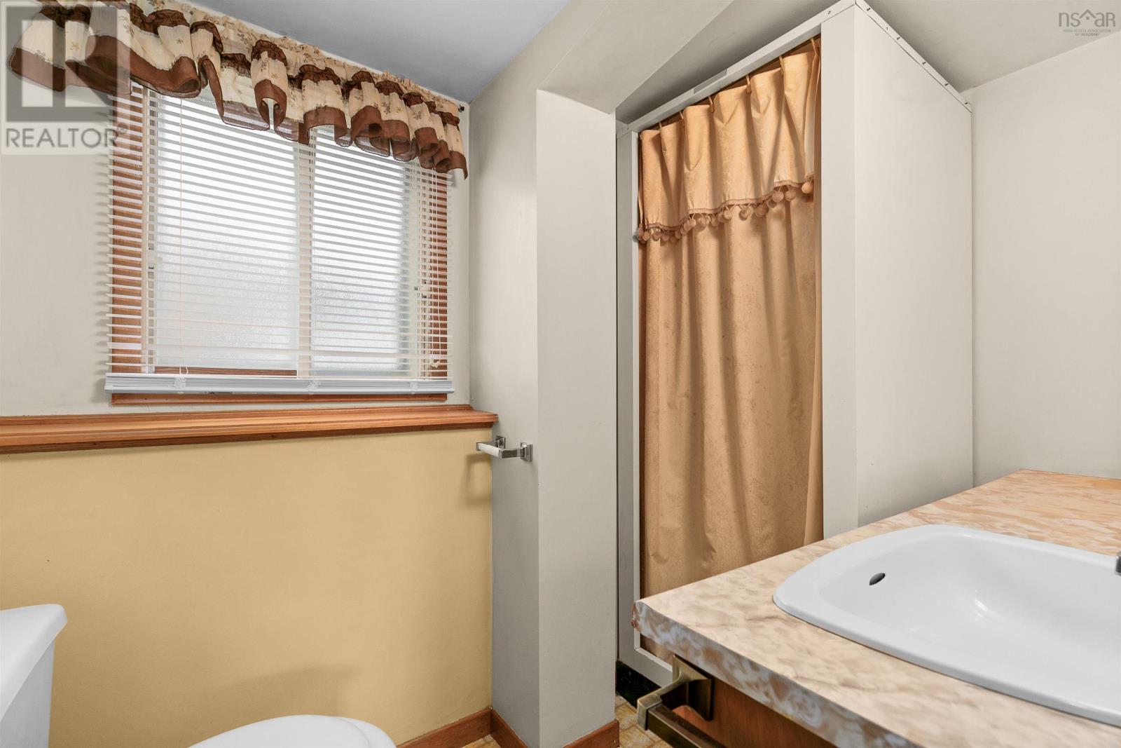 Property 22 of 35 of 4 Shawinigan Road