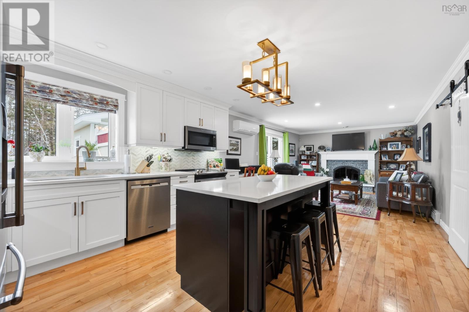 Property 22 of 50 of 86 Carmichael Drive