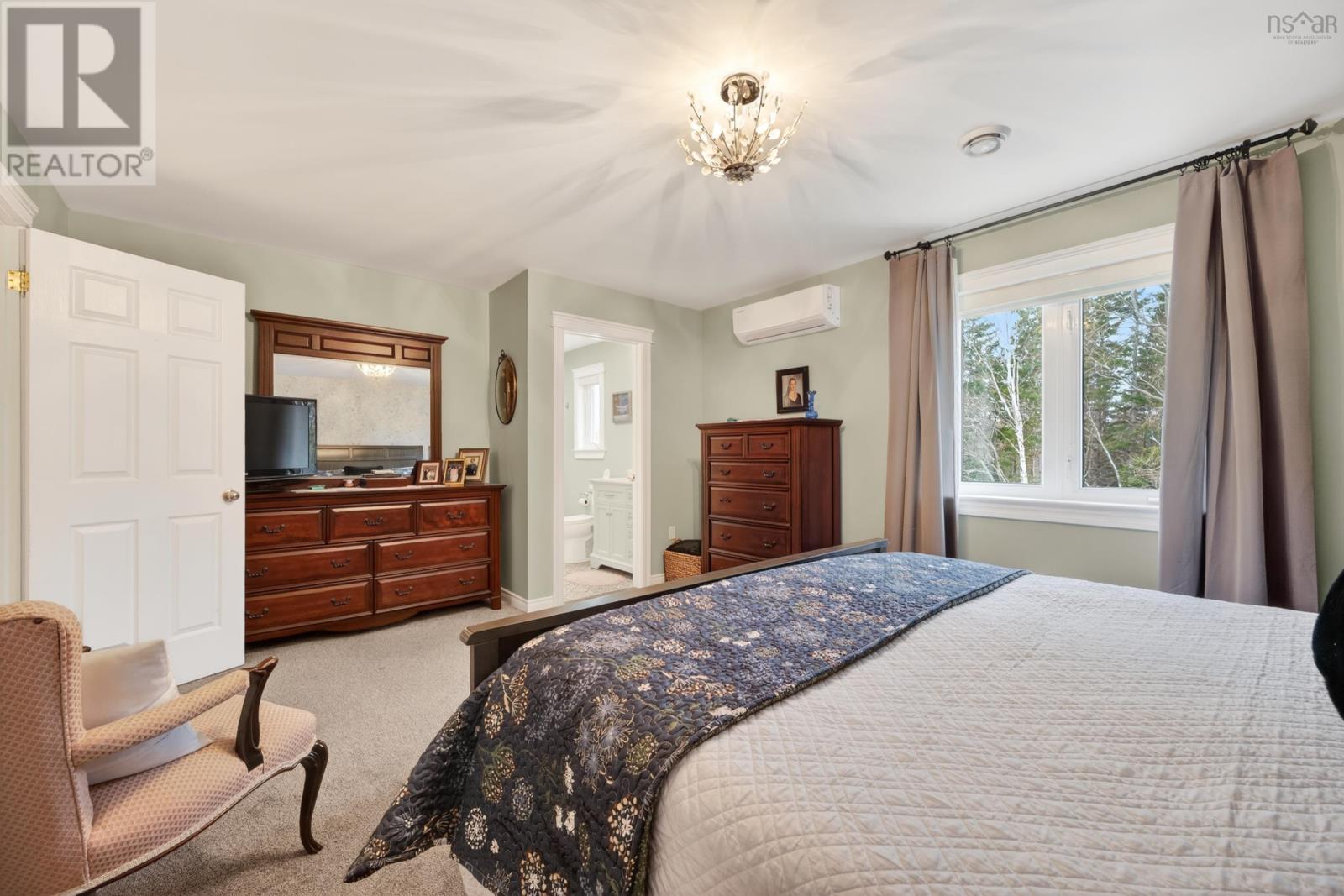 Property 35 of 50 of 86 Carmichael Drive