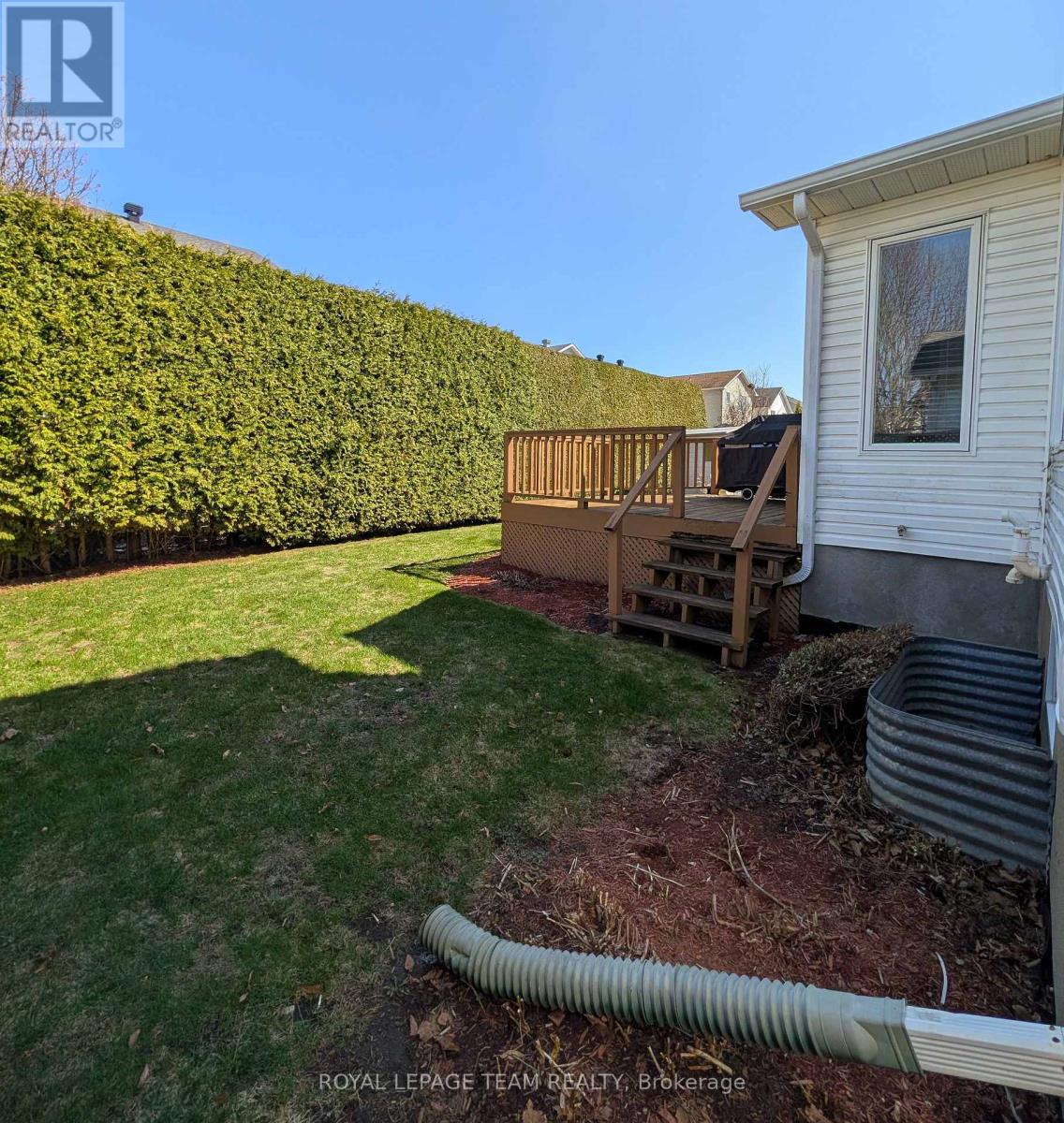 90 MORESBY DRIVE - 31