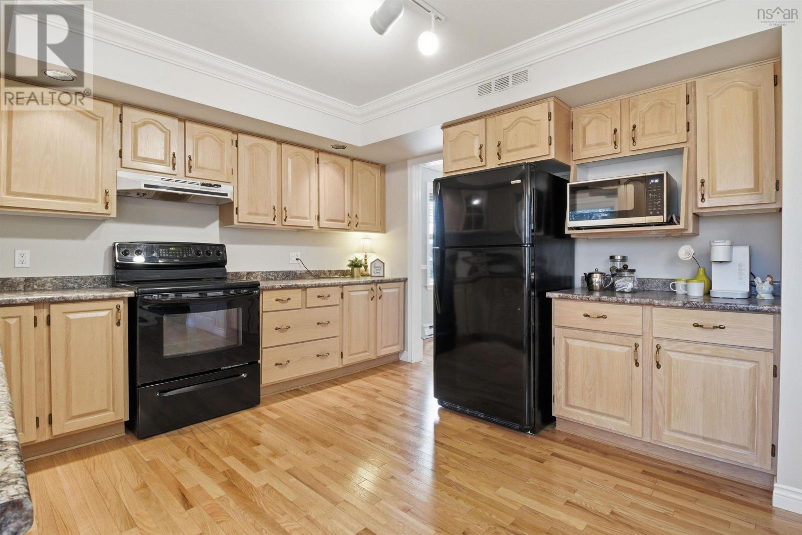 Property 8 of 41 of 270 Ridgevale Drive