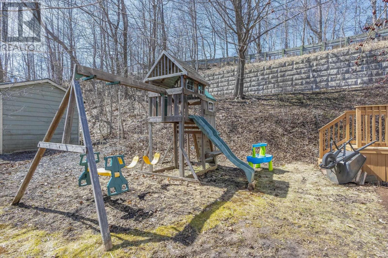 Property 40 of 44 of 25 Willow Lane