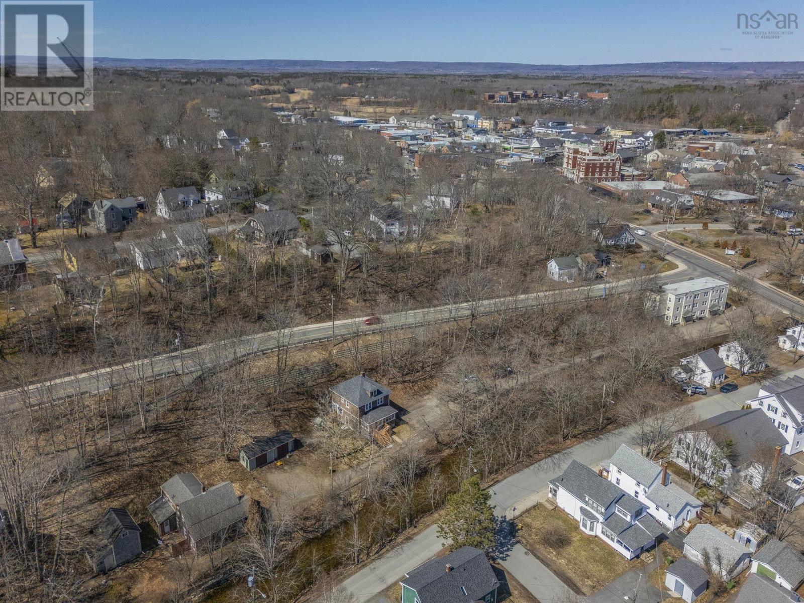 Property 43 of 44 of 25 Willow Lane