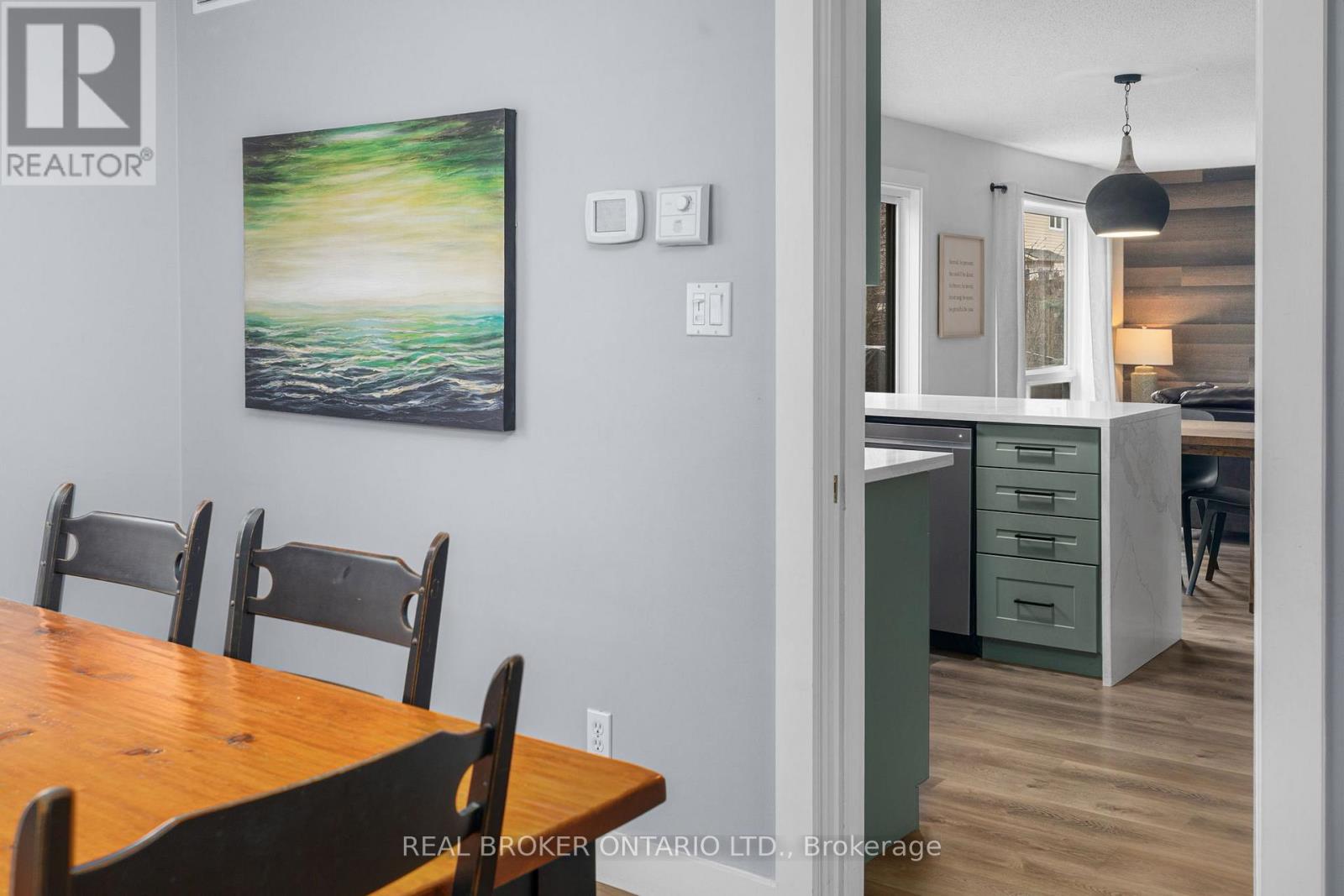 527 JOSEPH STREET — photo 13