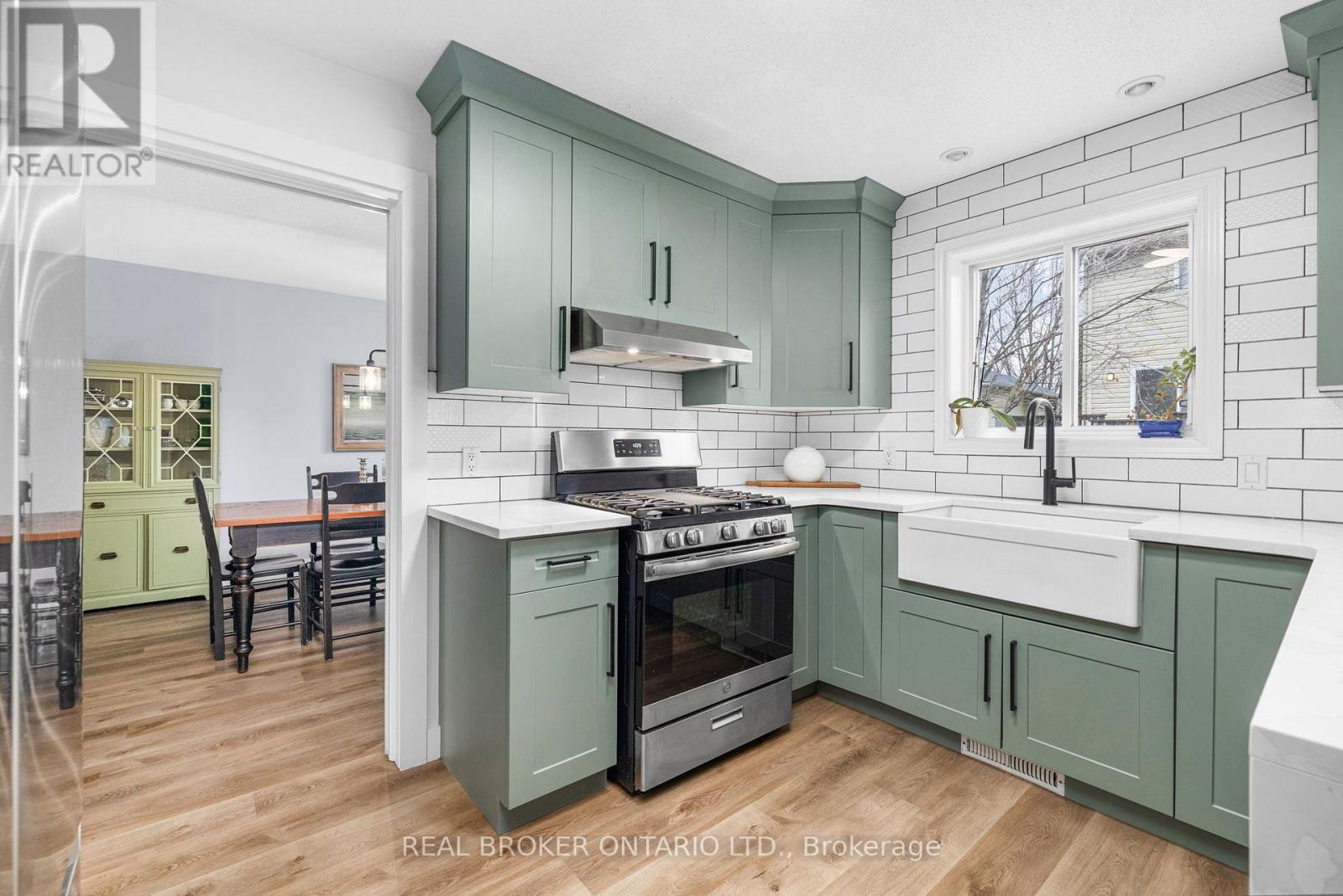 527 JOSEPH STREET — photo 16