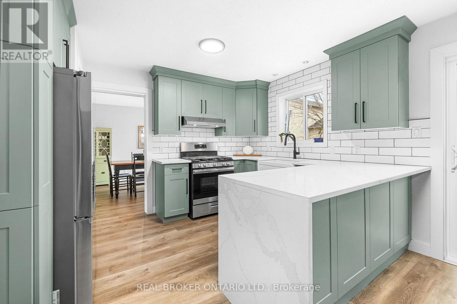 527 JOSEPH STREET — photo 18