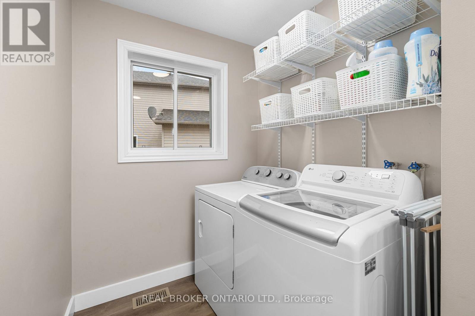 527 JOSEPH STREET — photo 28