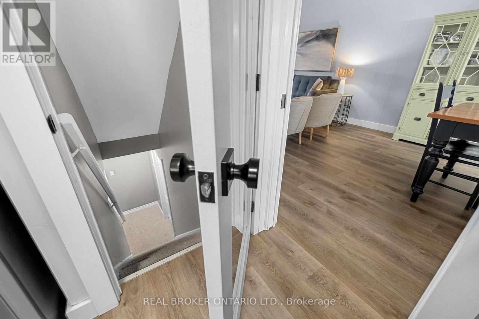 527 JOSEPH STREET — photo 40