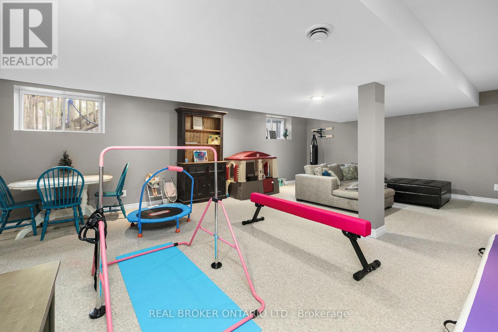 527 JOSEPH STREET — photo 41