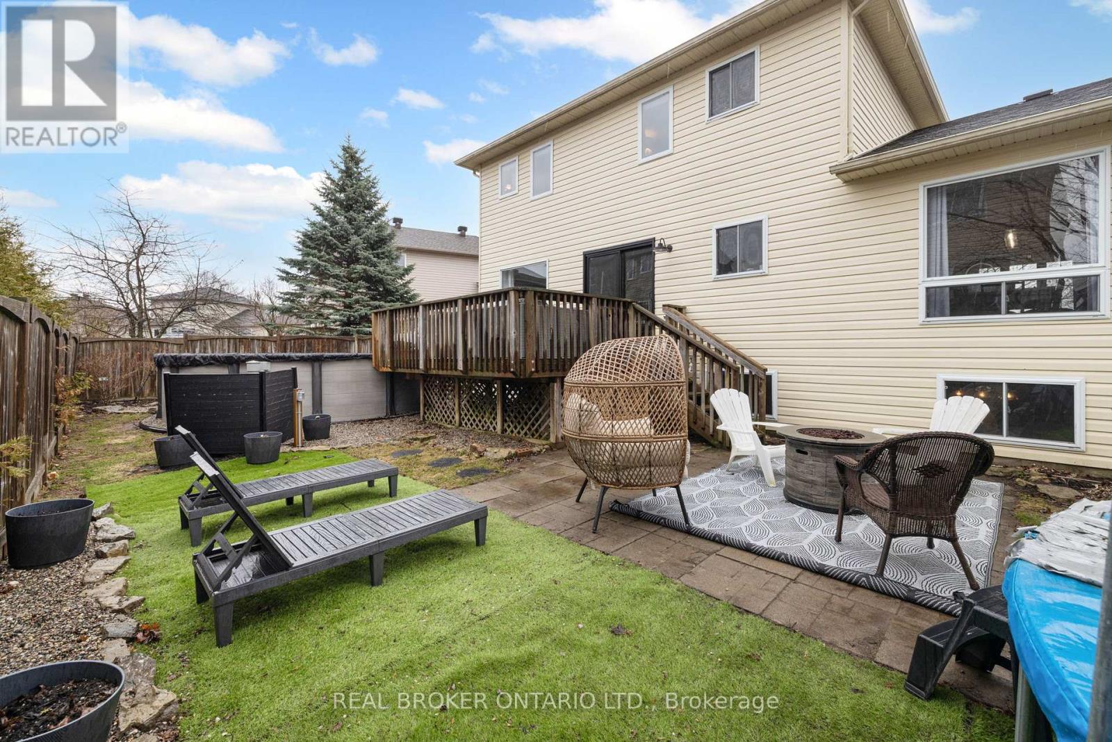 527 JOSEPH STREET — photo 46