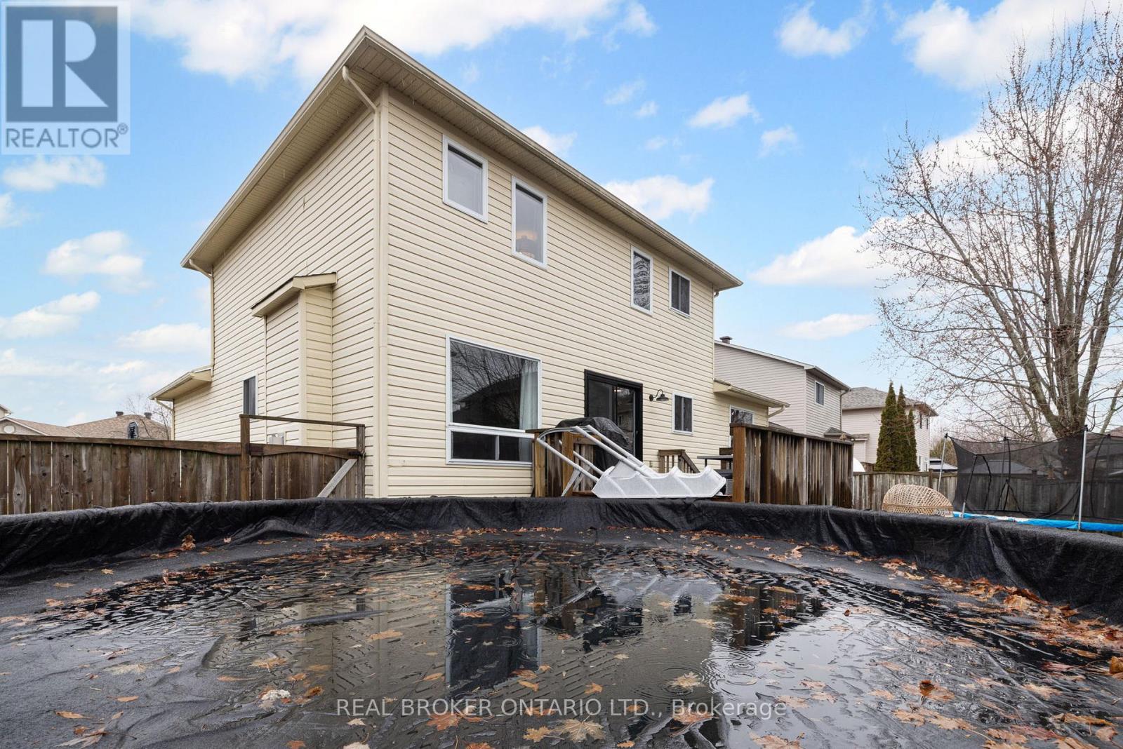 527 JOSEPH STREET — photo 47