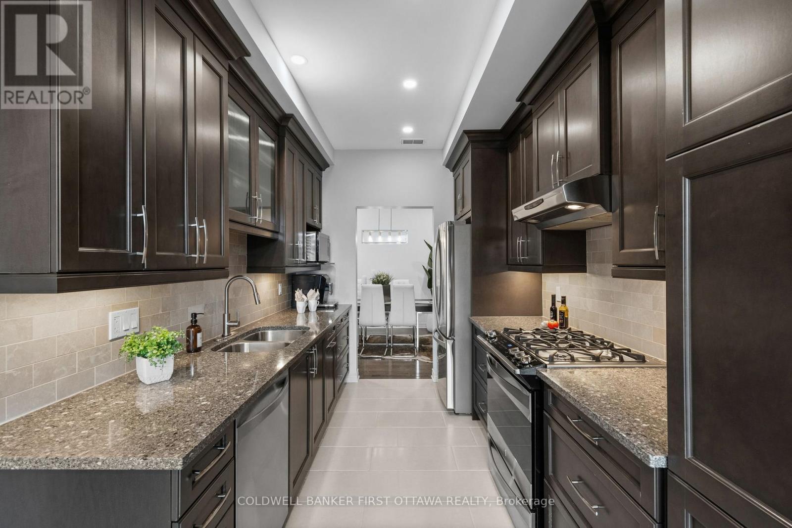 206 ANCASTER AVENUE - 13