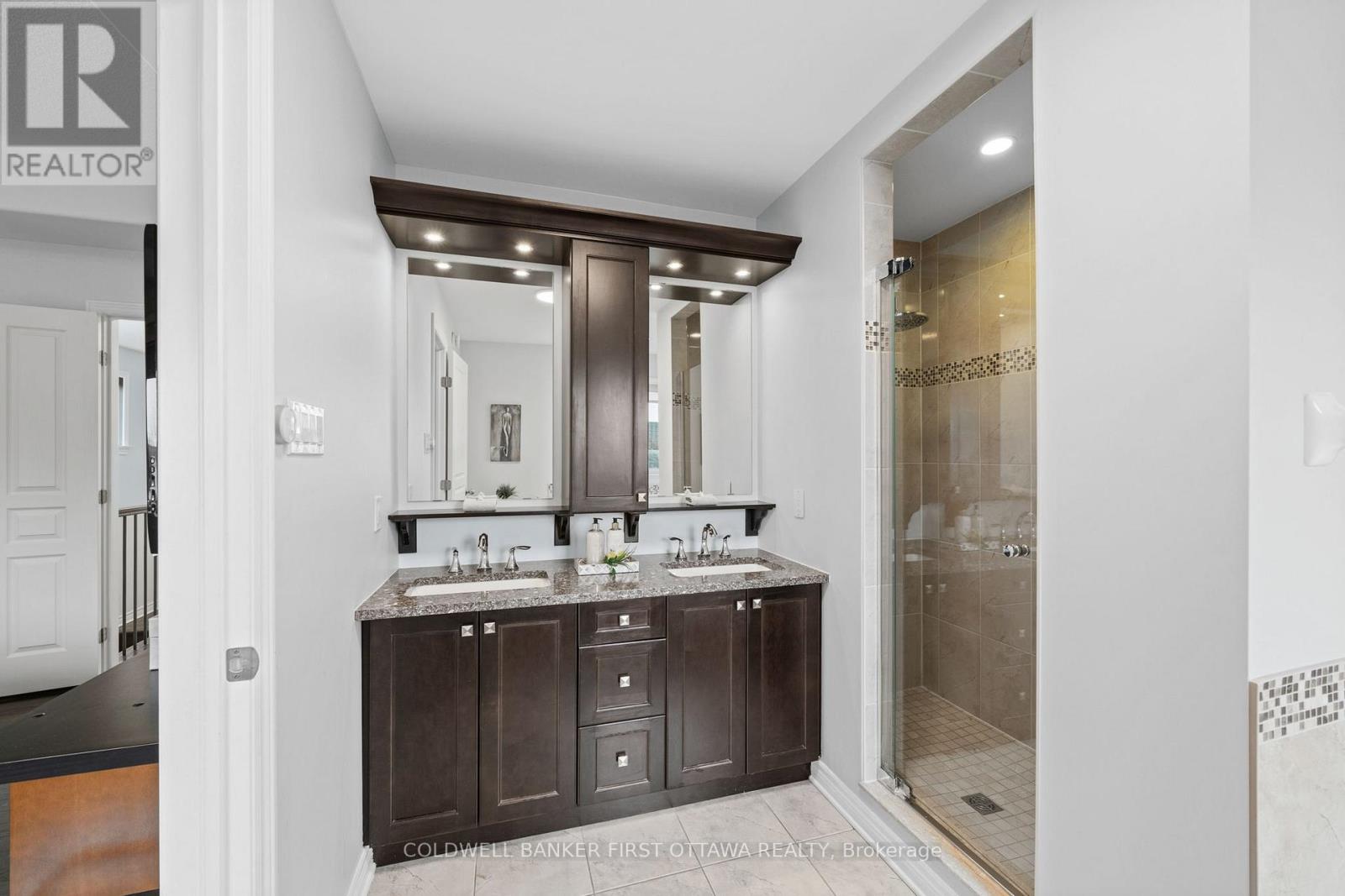 206 ANCASTER AVENUE - 23