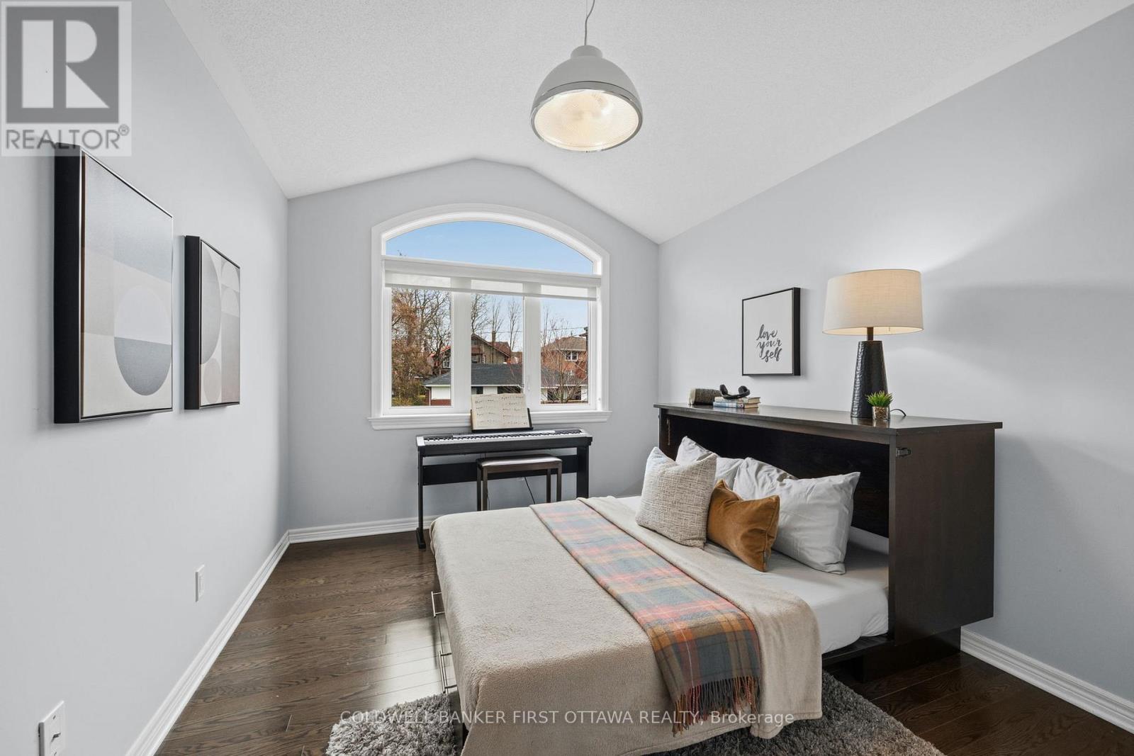206 ANCASTER AVENUE - 25