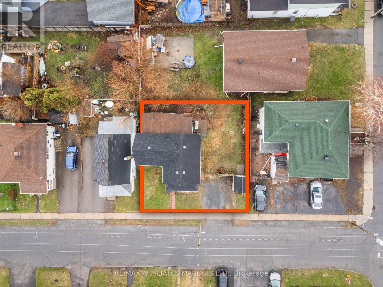 538 BEDFORD STREET — photo 23
