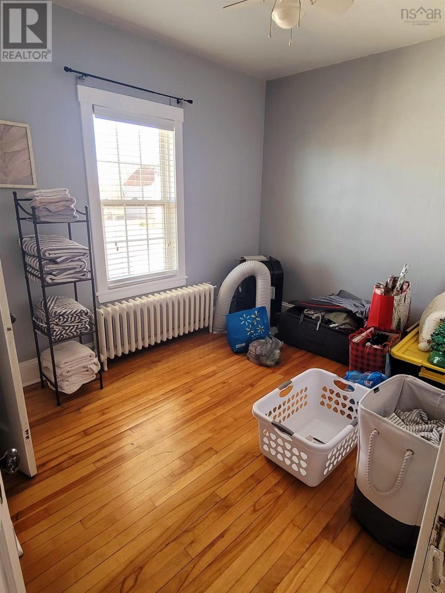 Property 25 of 39 of 815 Main Street