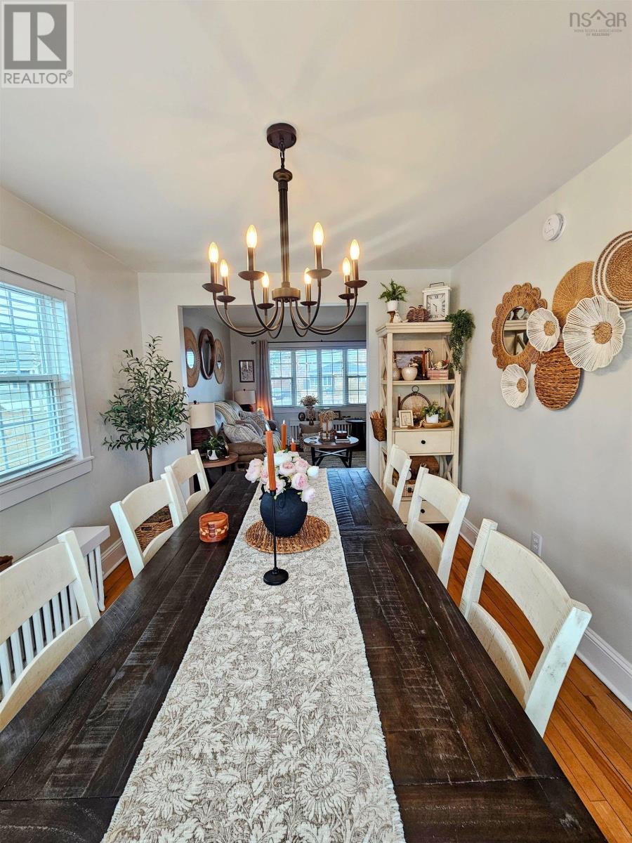 Property 14 of 39 of 815 Main Street