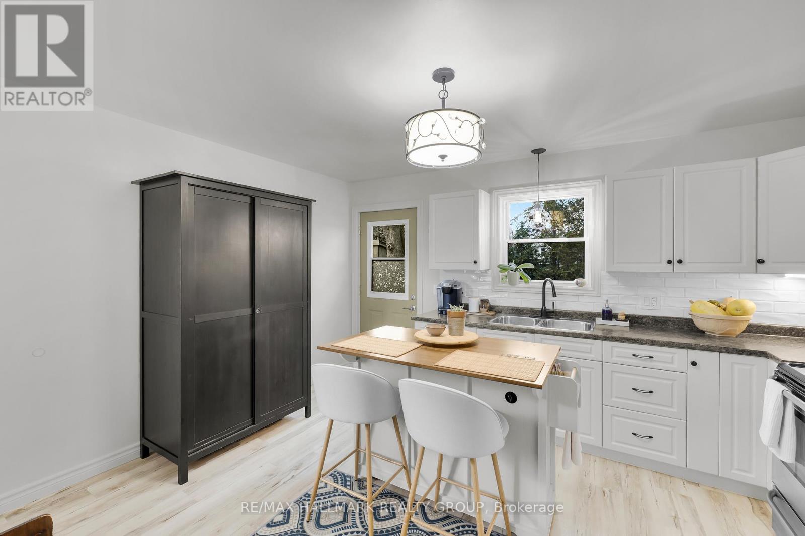 142 PARK STREET - 17
