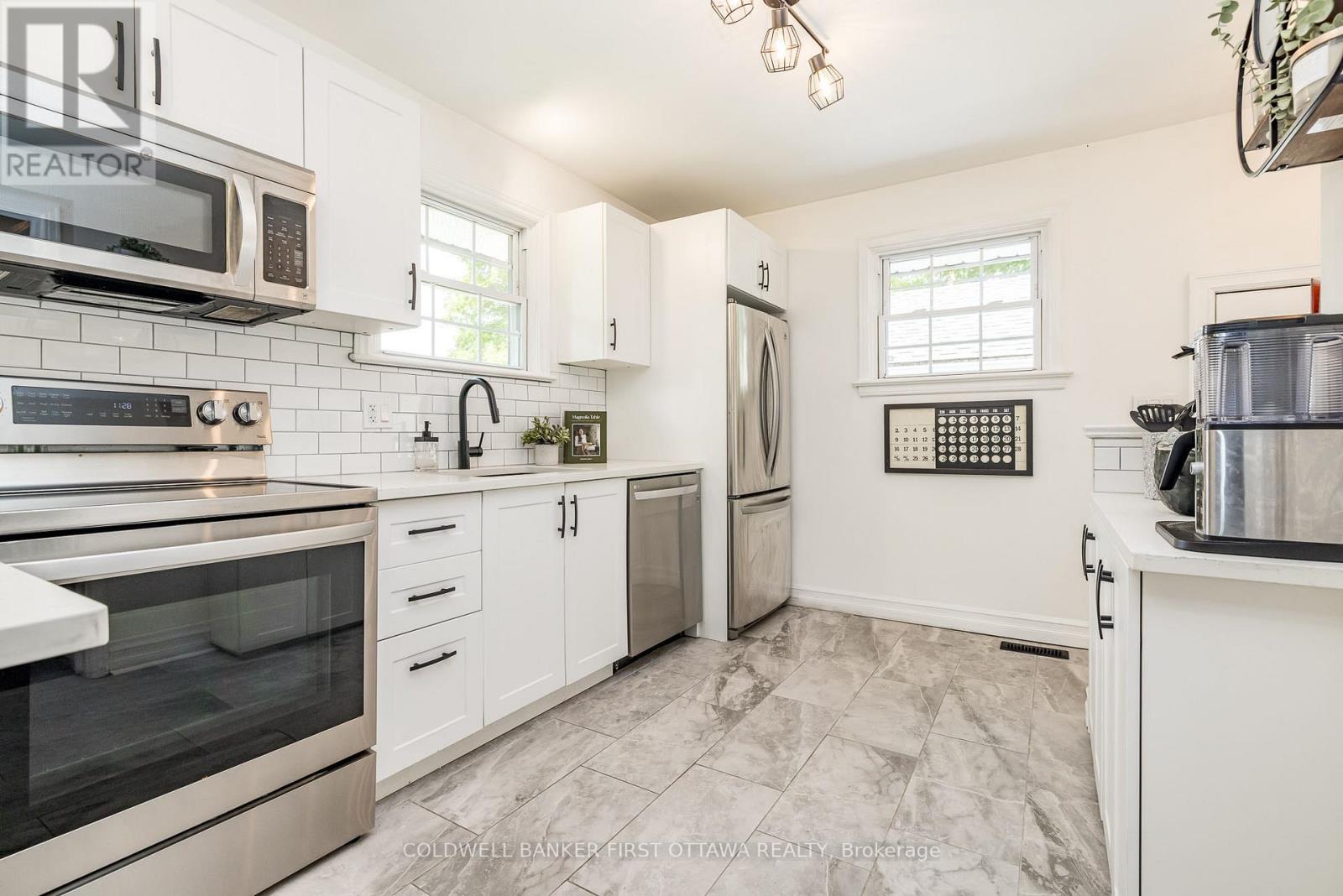 1 PORTER STREET — photo 13