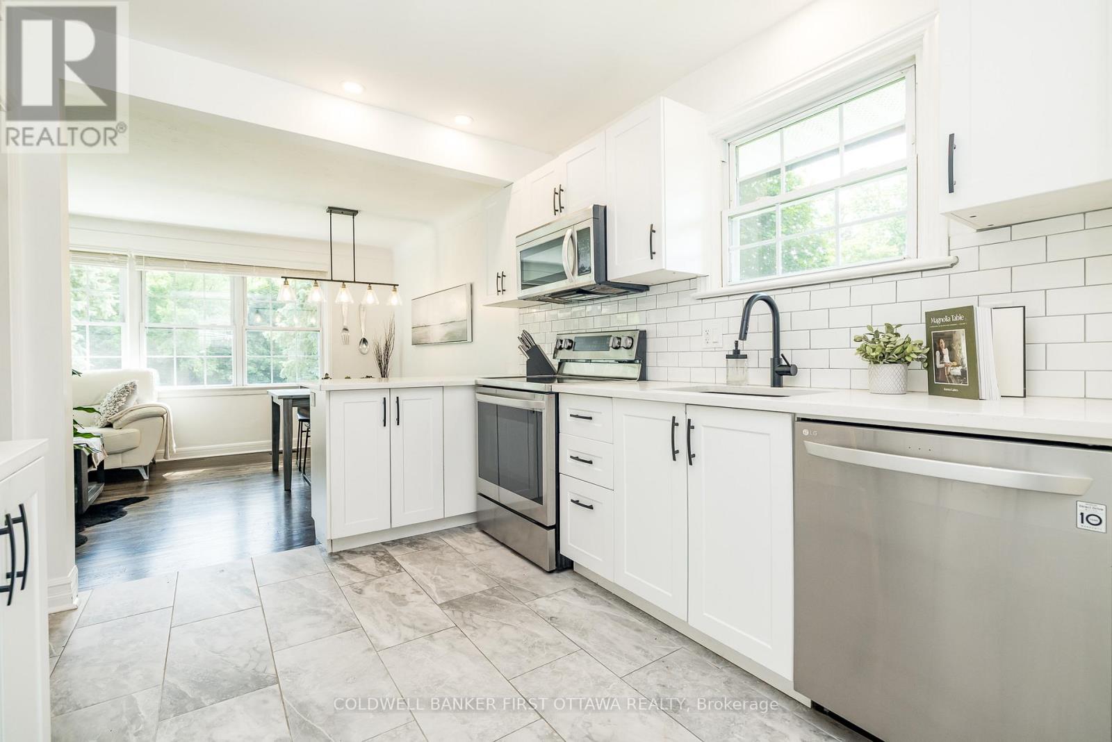 1 PORTER STREET — photo 16