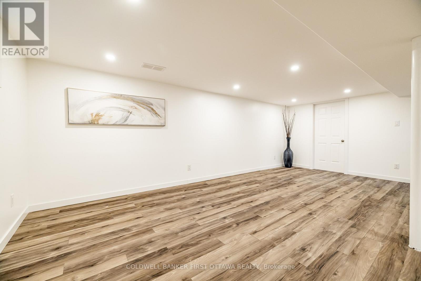 1 PORTER STREET — photo 26