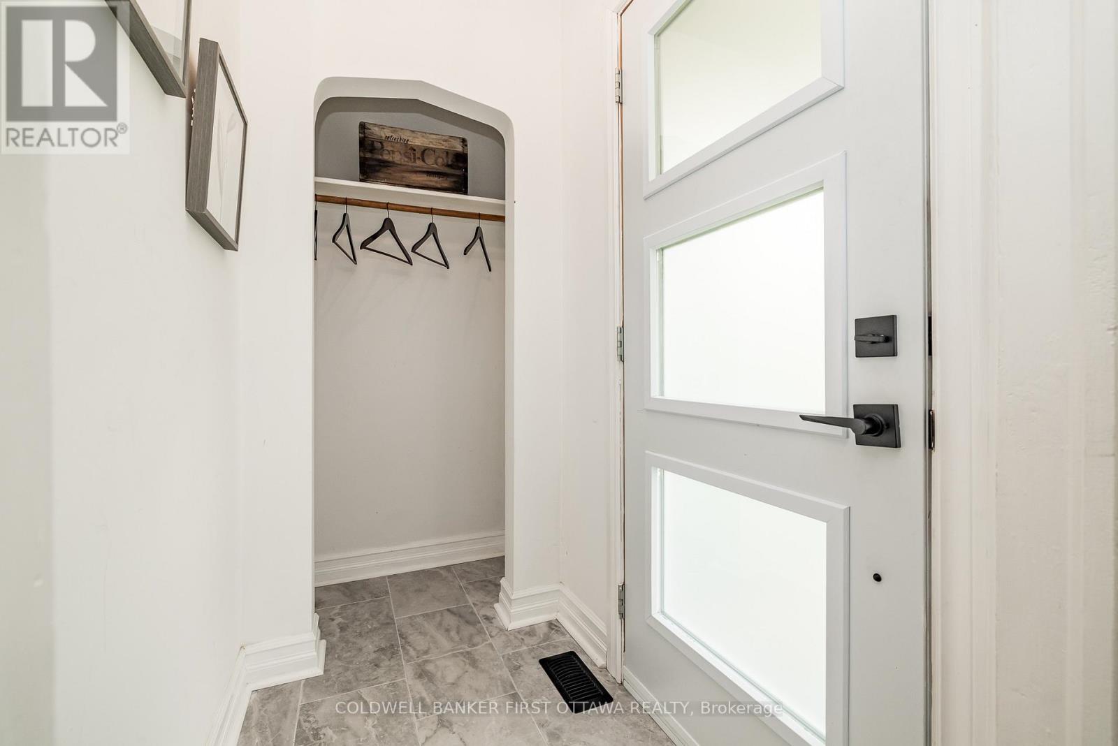 1 PORTER STREET — photo 6