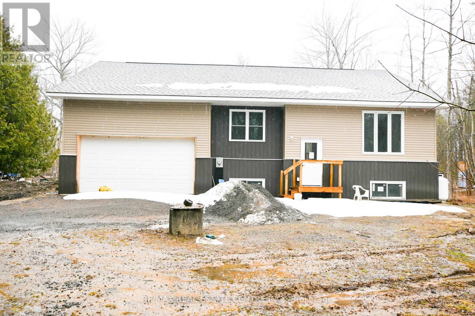 1078 SOUTH KAHSHE LAKE ROAD E — photo 28