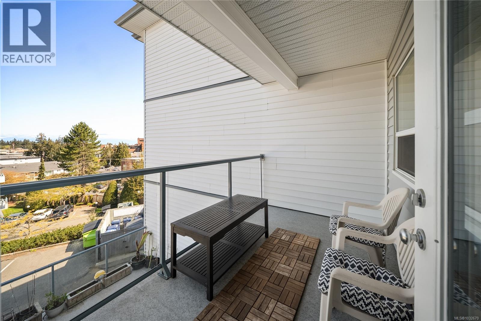 #213 1633 DUFFERIN CRES - 10