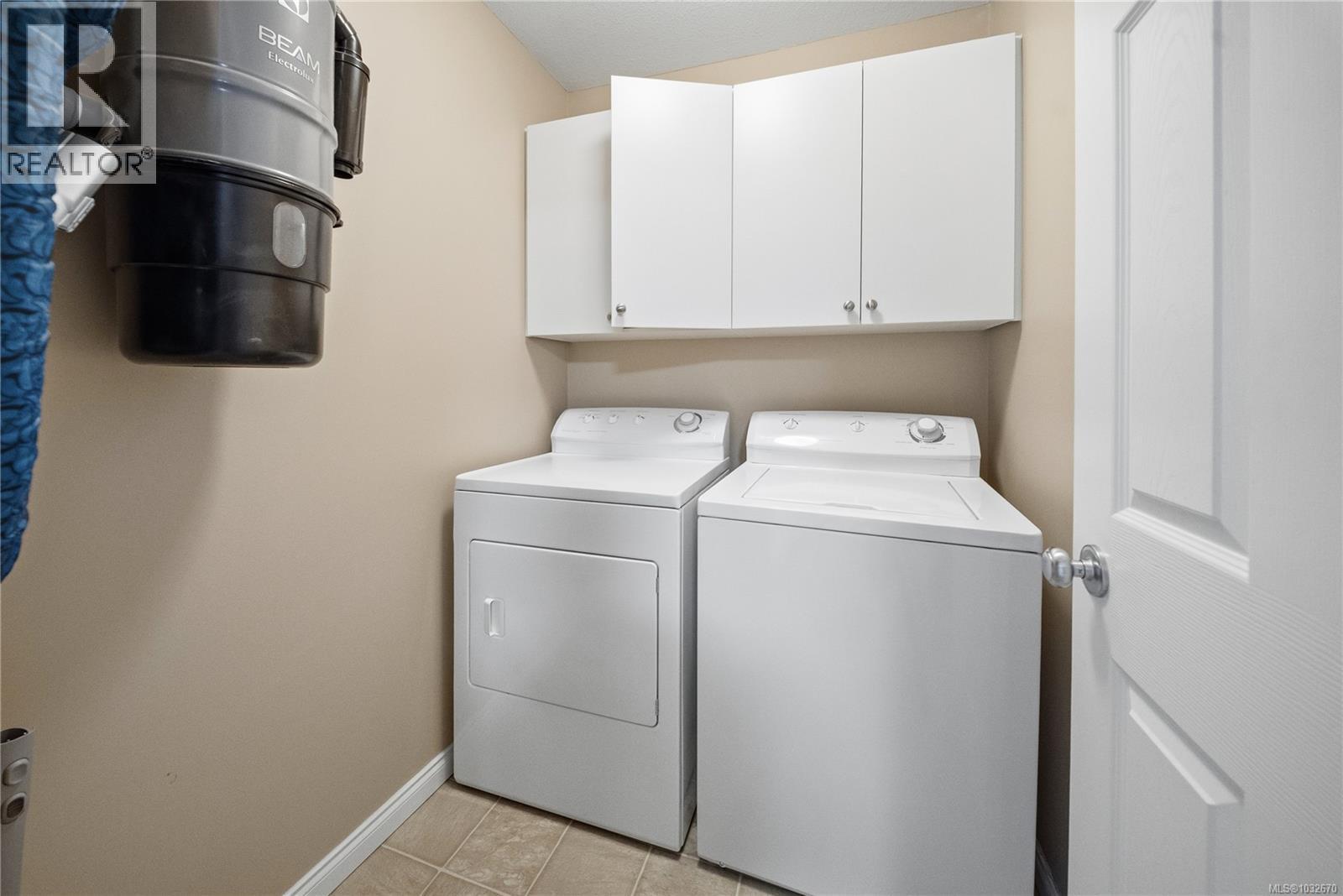 #213 1633 DUFFERIN CRES - 24