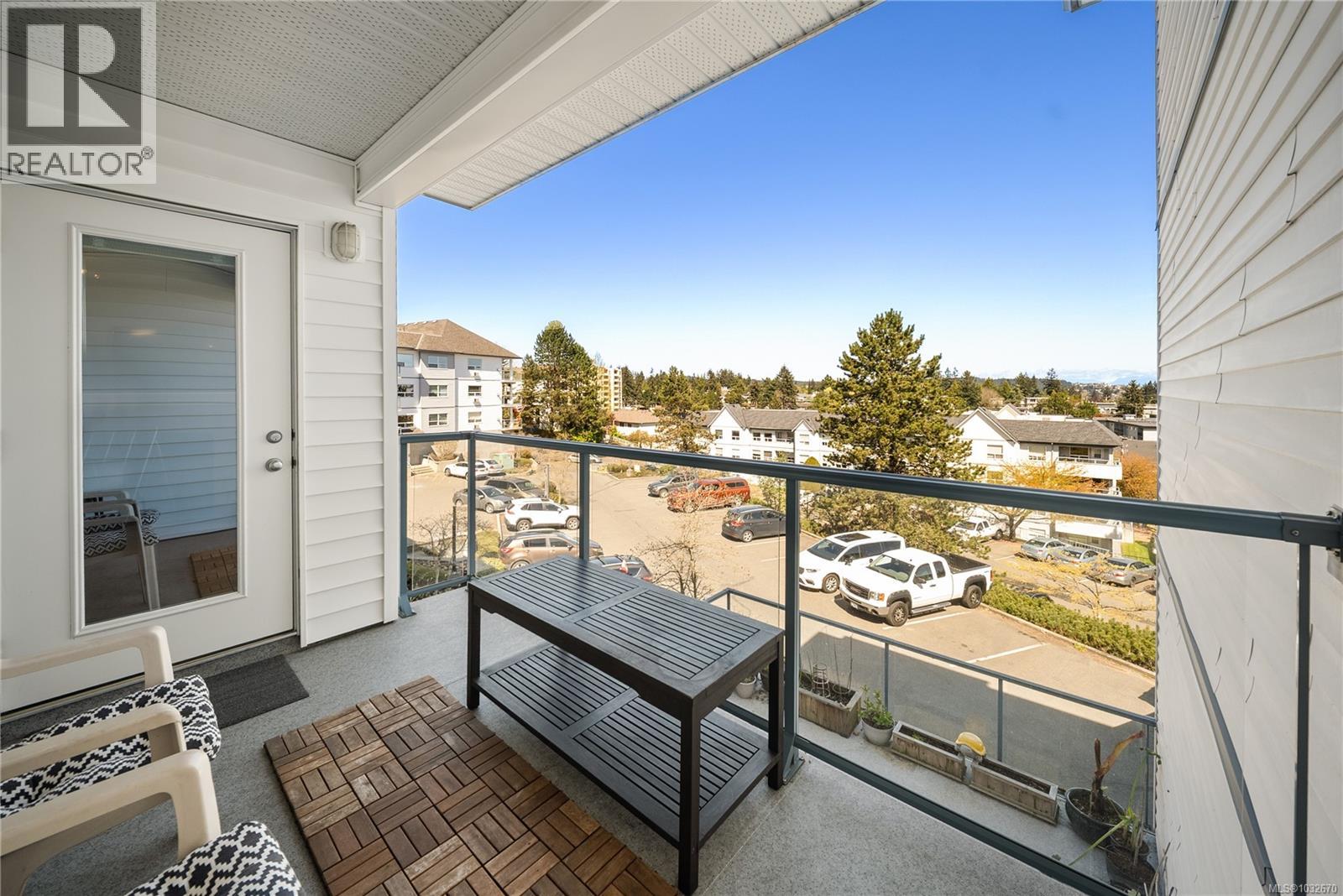 #213 1633 DUFFERIN CRES - 28