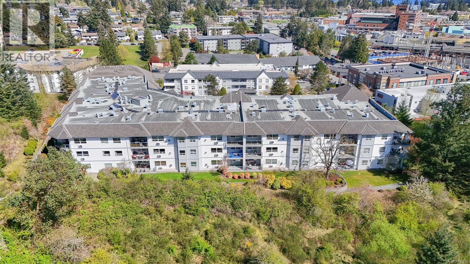 #213 1633 DUFFERIN CRES - 44