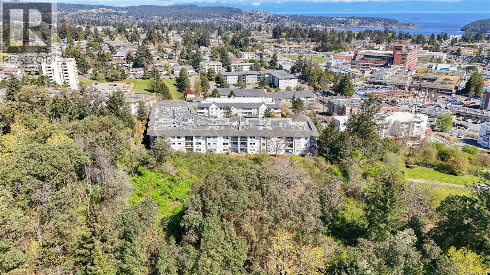 #213 1633 DUFFERIN CRES - 46