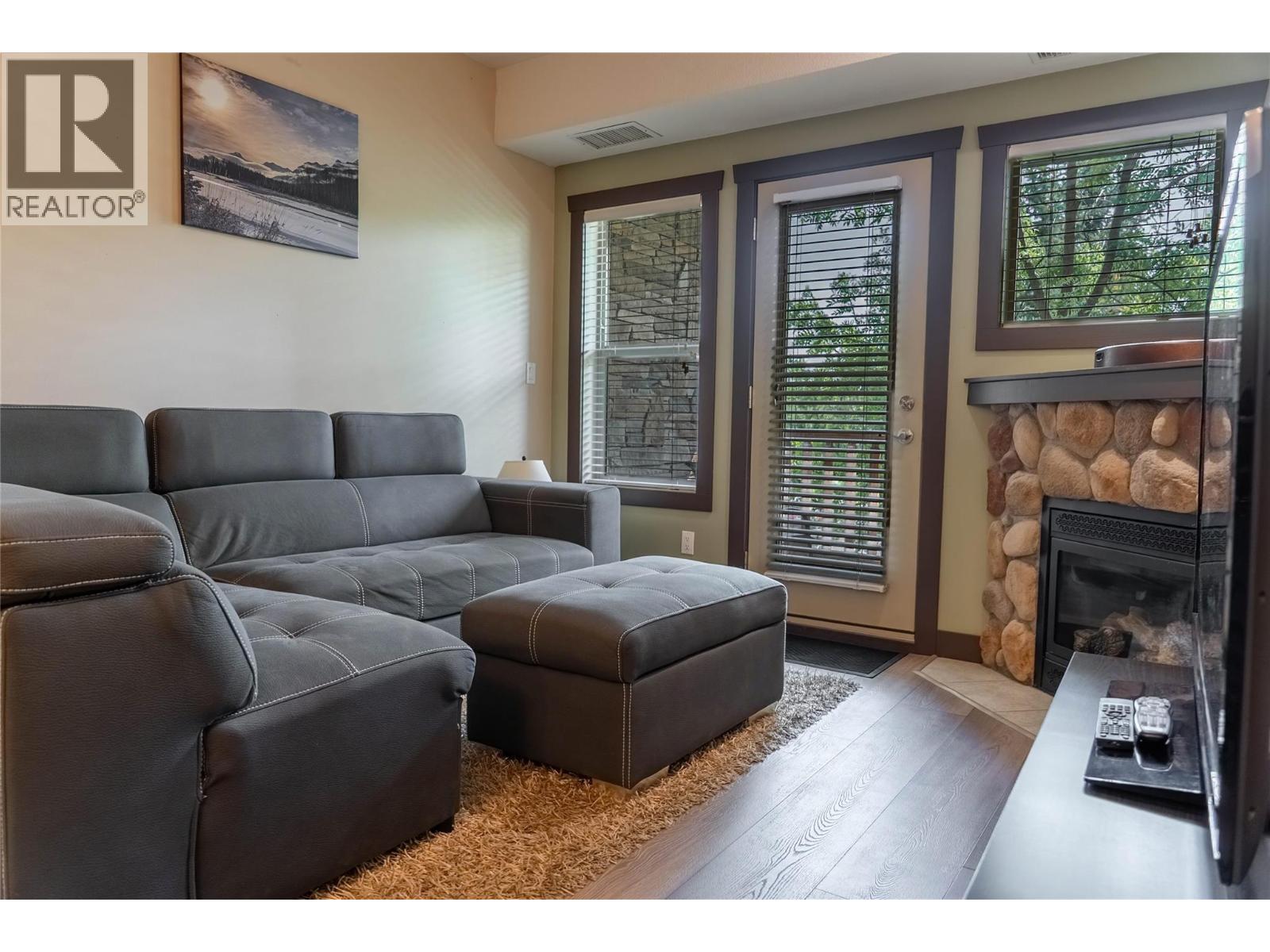 #221 1500 MCDONALD AVENUE - 14