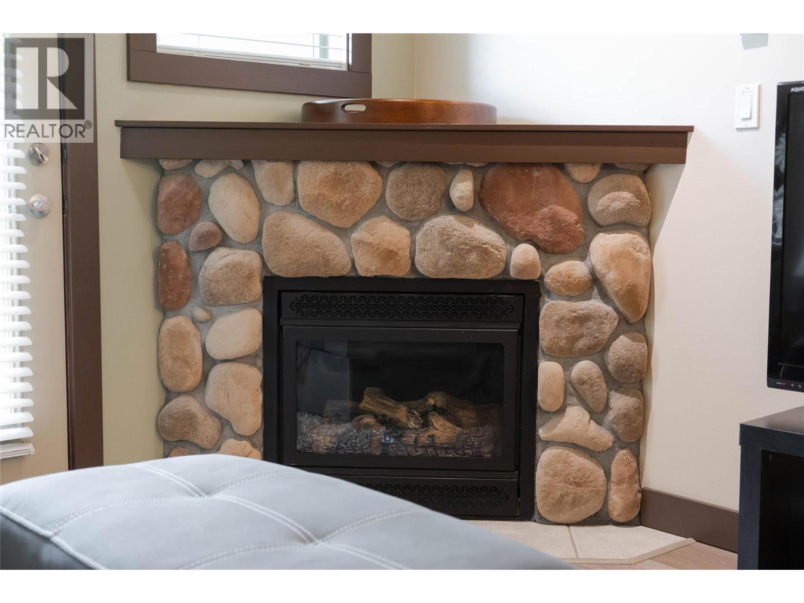 #221 1500 MCDONALD AVENUE - 18