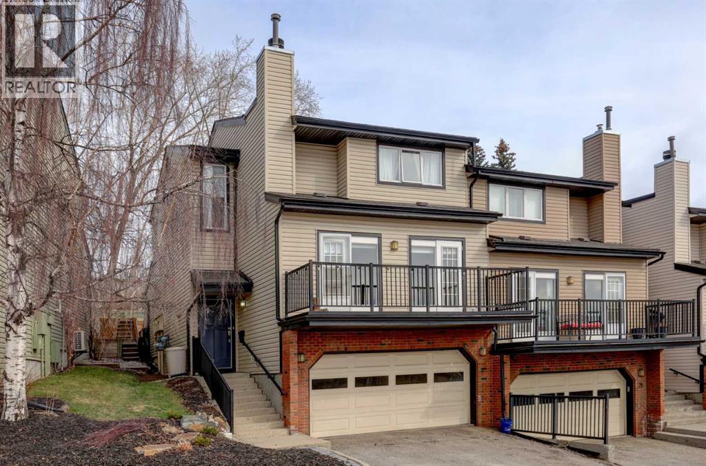 20, 448 Strathcona Drive SW, Calgary, Alberta