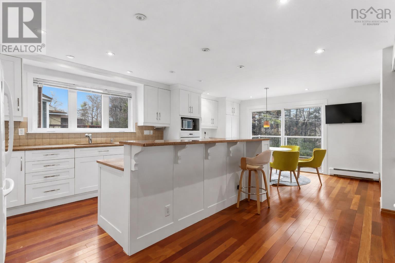 Property 16 of 46 of 11 Wheatstone Heights