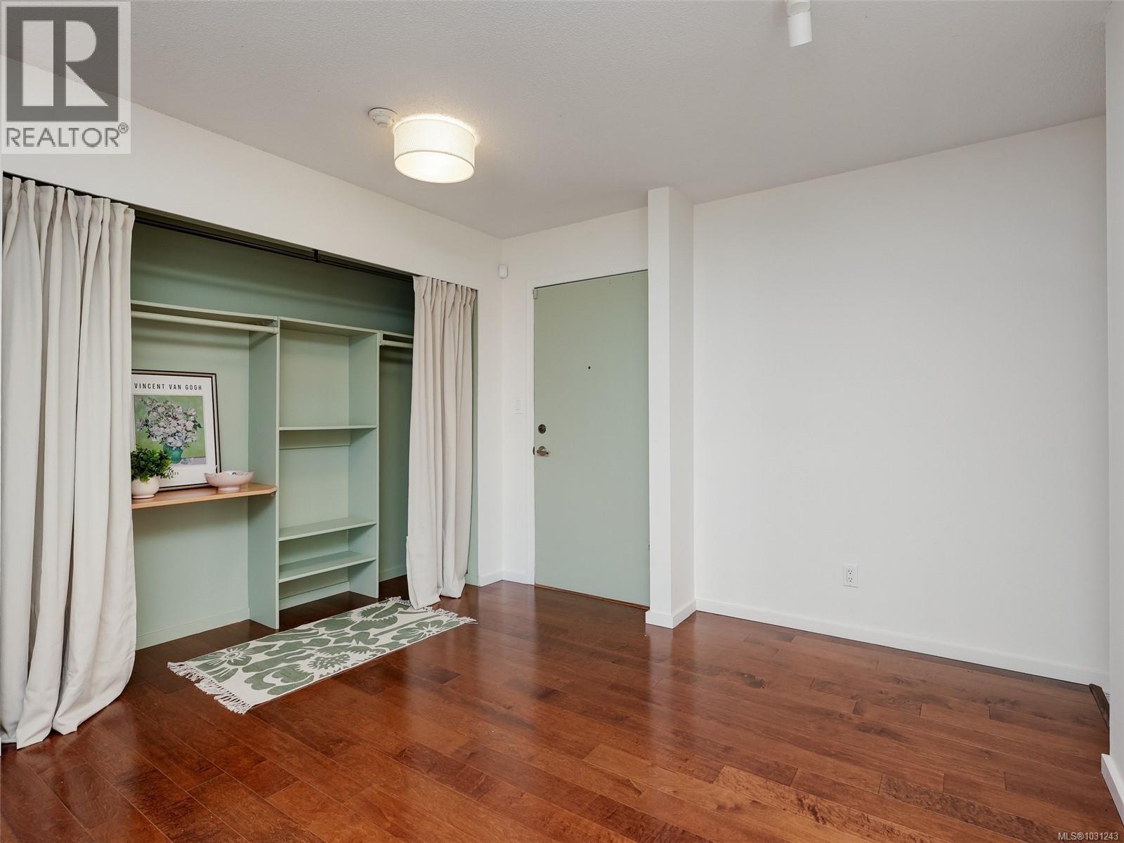 #307 3277 Glasgow Ave - 11