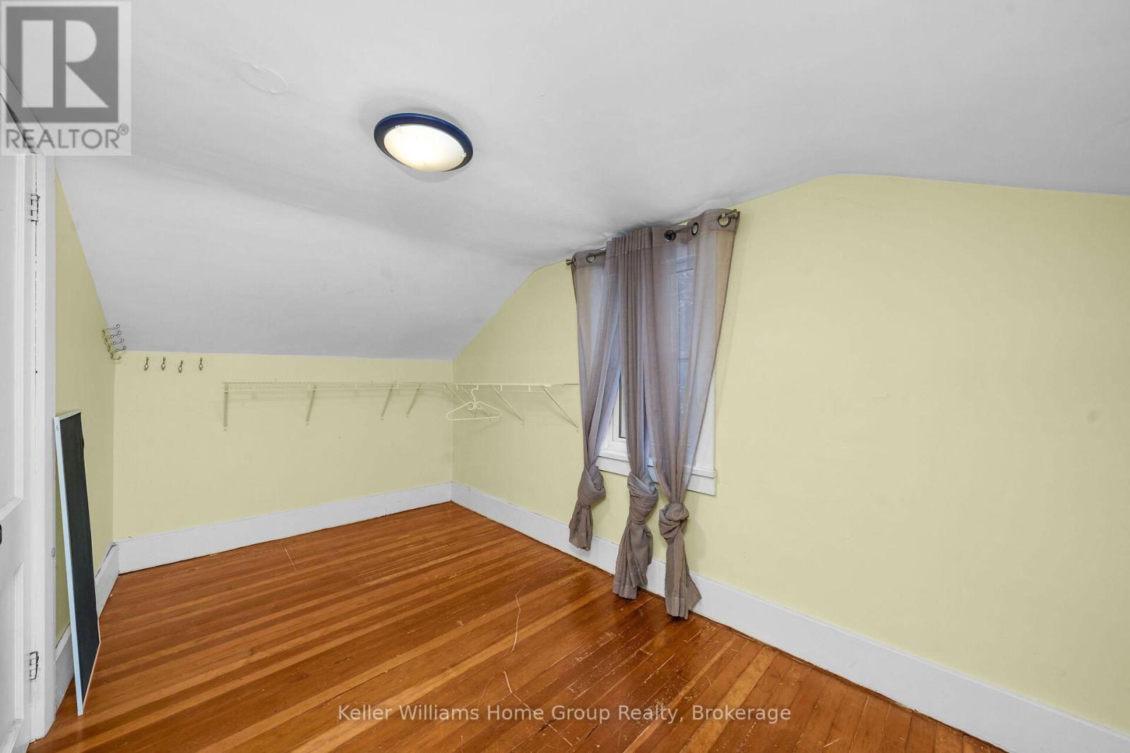 75 WELLESLEY STREET - 24