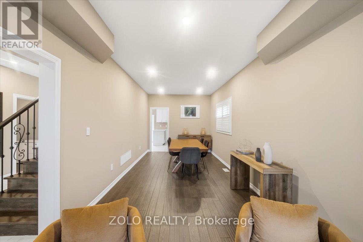 52 CLAXTON CRESCENT - 20